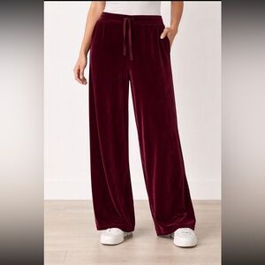 Lou & grey velvet pants